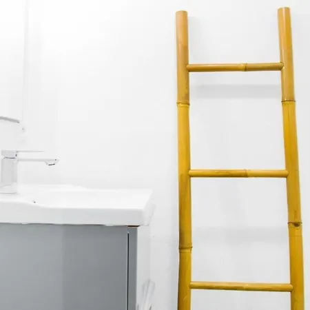 Appartement Le Carnot, à 50m De La Gare De !